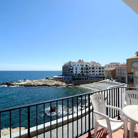 Apartment The In Has 1 Bedrooms L'Escala