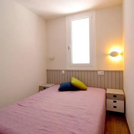 The In Has 1 Bedrooms Apartment