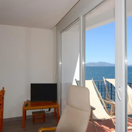 Apartment The In Has 1 Bedrooms