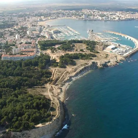Apartment The In Has 1 Bedrooms L'Escala
